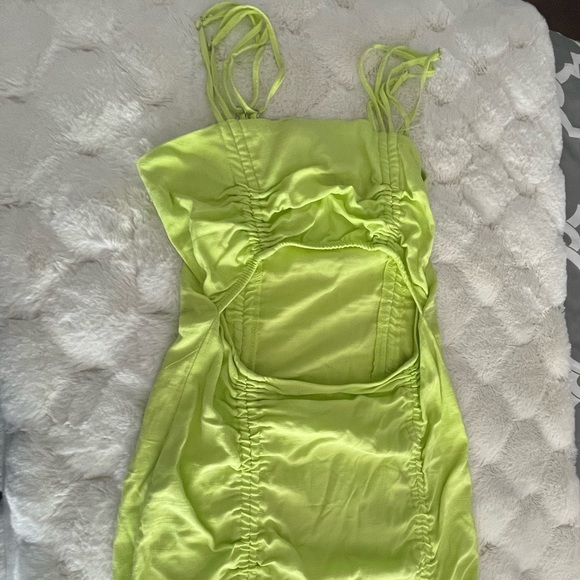 🚨SOLD🚨Neon Green Dress - Picture 3 of 6
